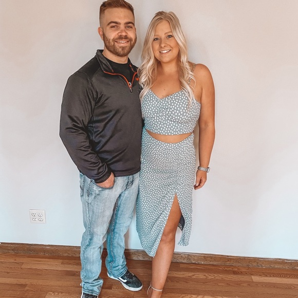 Meet your Posher, Lyndsey - Picture 1 of 2